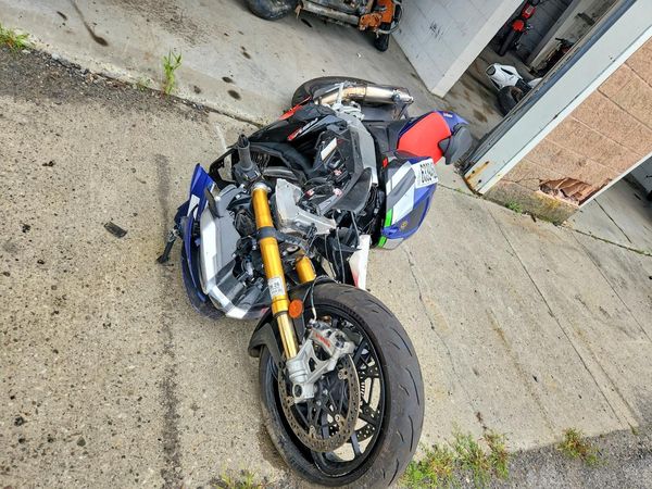 2021 APRILIA MOTORCYCLE