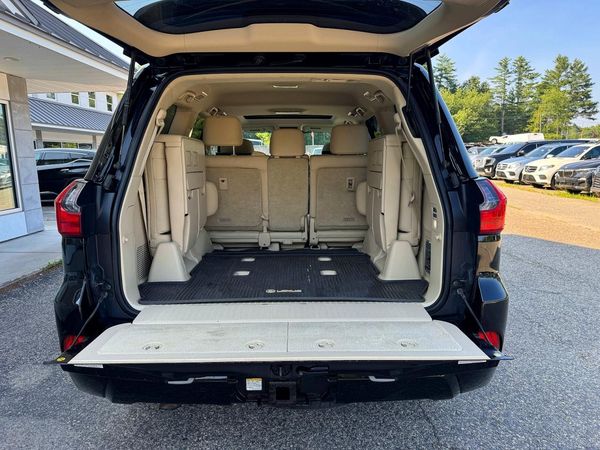 2017 LEXUS LX 570