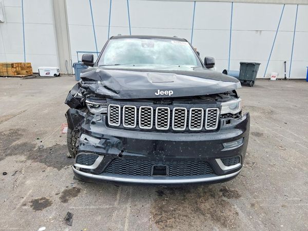 2017 JEEP GRAND CHEROKEE Summit