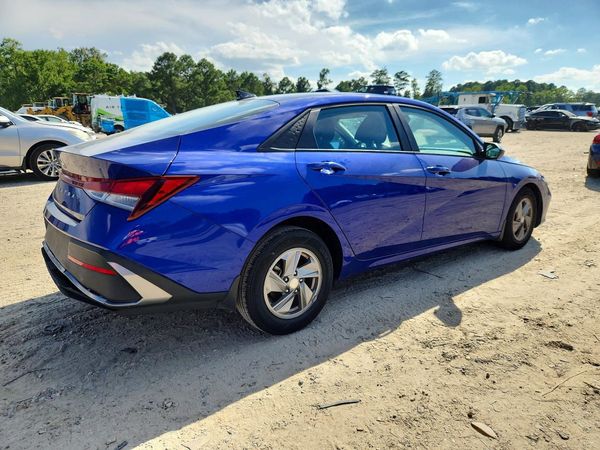 2024 HYUNDAI ELANTRA