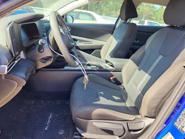 2024 HYUNDAI ELANTRA