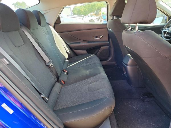 2024 HYUNDAI ELANTRA