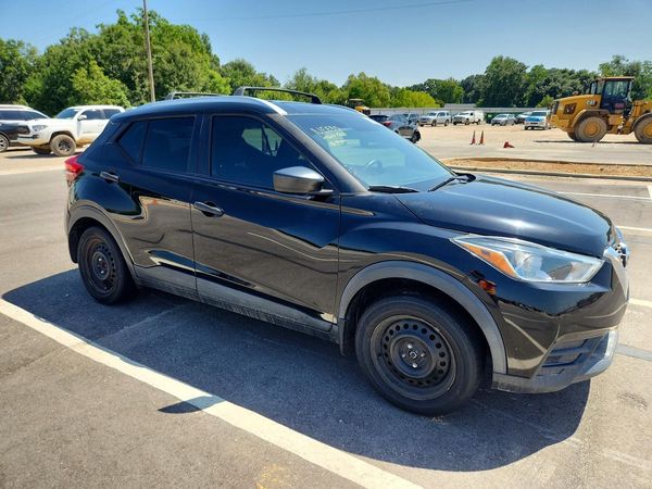 2018 NISSAN KICKS