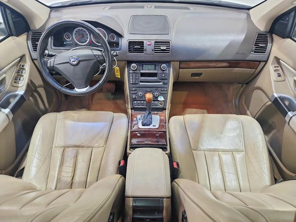2013 VOLVO XC90