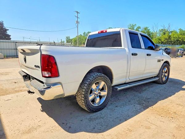 2015 RAM 1500 ST