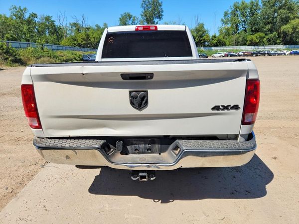 2015 RAM 1500 ST