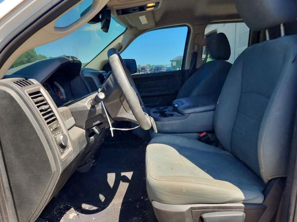 2015 RAM 1500 ST