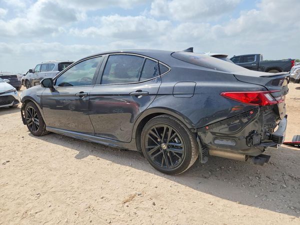 2026 TOYOTA CAMRY