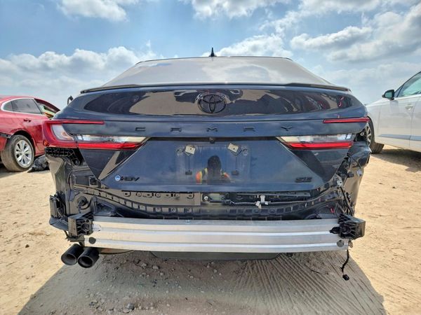 2026 TOYOTA CAMRY