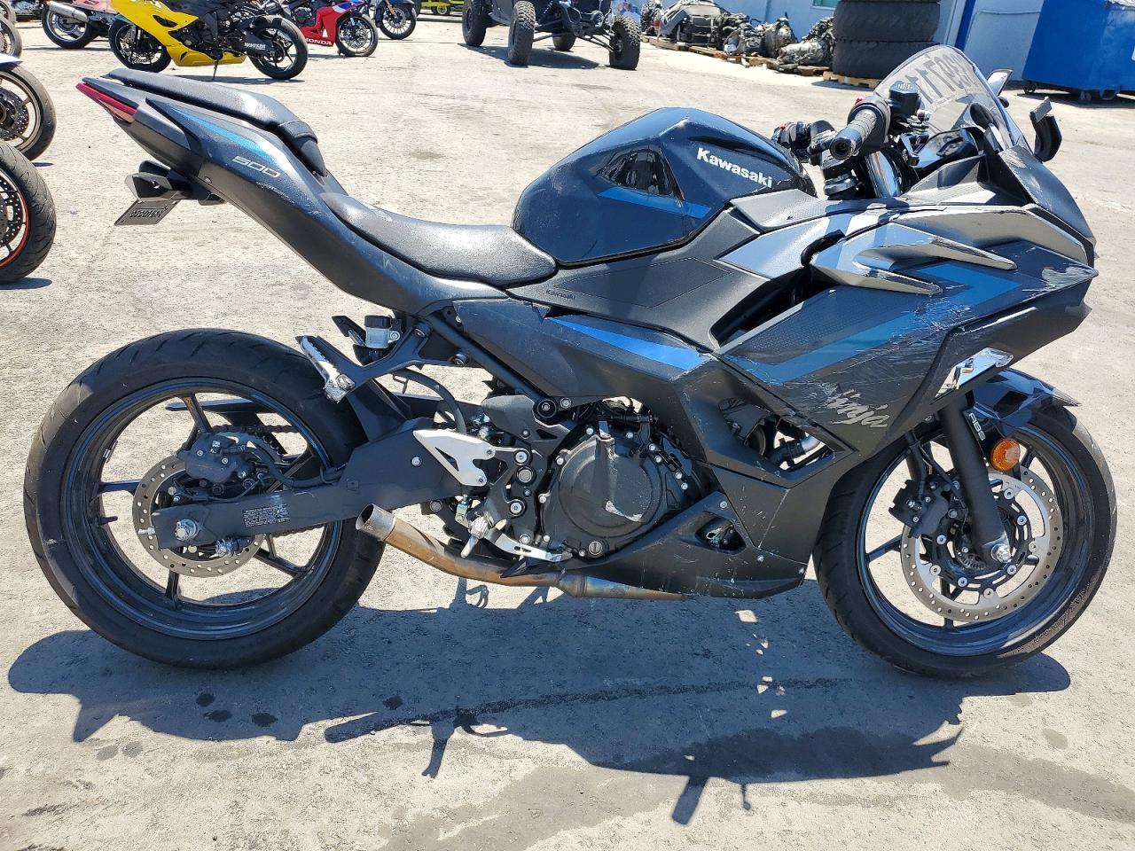2025 KAWASAKI EX500