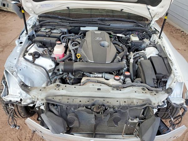 2016 LEXUS IS 200t