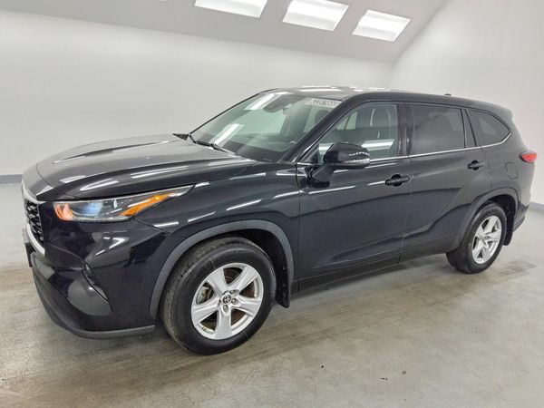 2021 TOYOTA HIGHLANDER LE