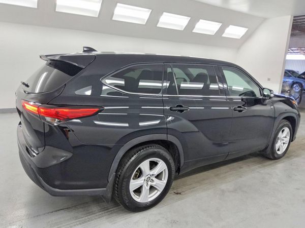 2021 TOYOTA HIGHLANDER LE
