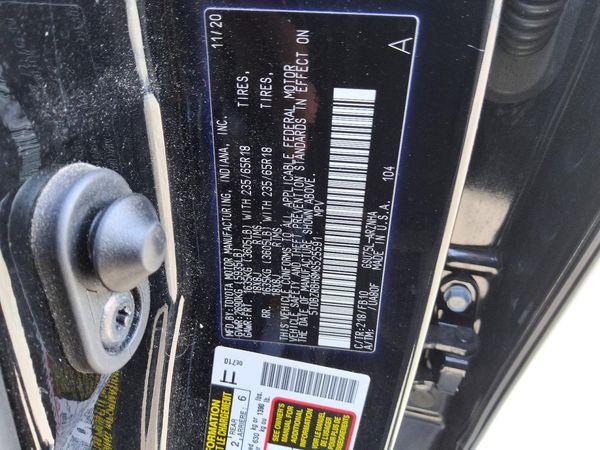 2021 TOYOTA HIGHLANDER LE