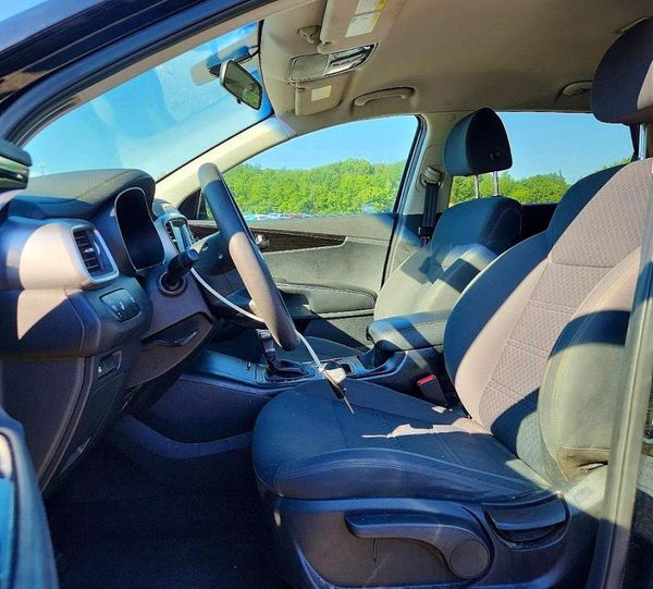 2020 KIA SORENTO L, LX, S
