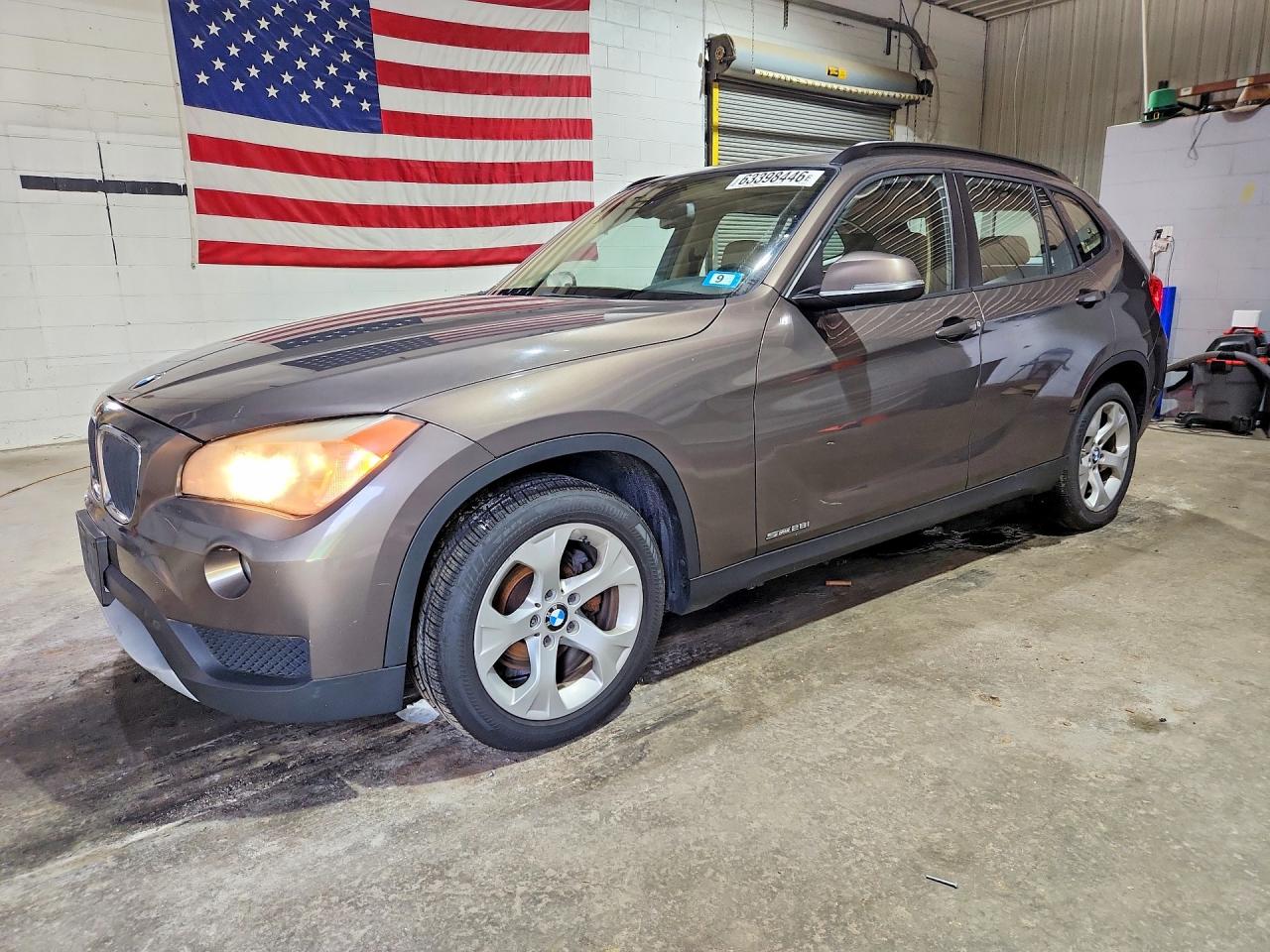 2013 BMW X1 sDrive28i — Front 3/4