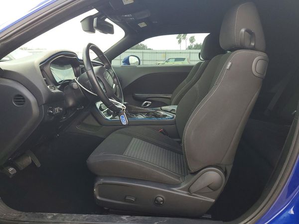 2022 DODGE CHALLENGER SXT