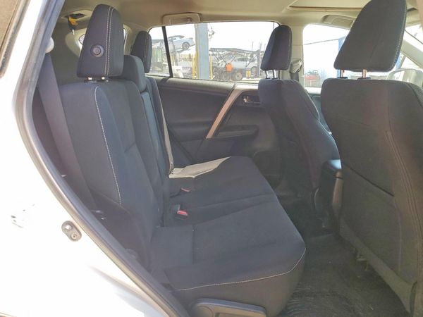2016 TOYOTA RAV4 XLE (M Grade)