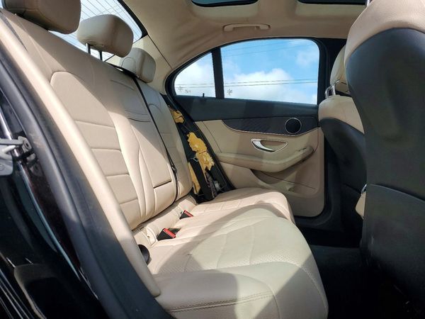 2016 MERCEDES-BENZ C