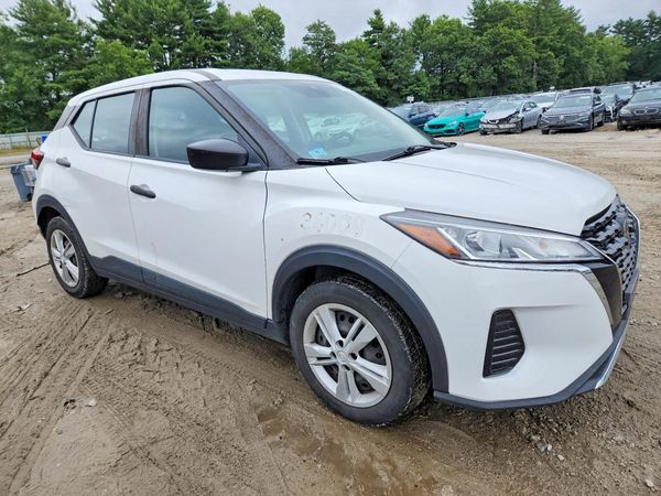 2021 NISSAN KICKS
