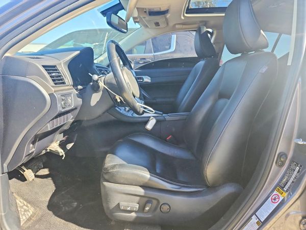 2017 LEXUS CT 200h