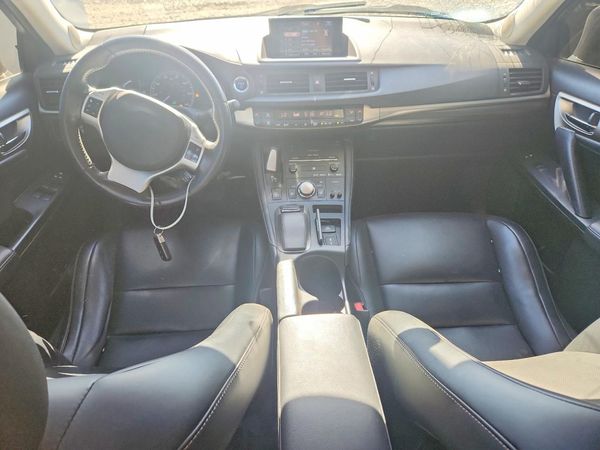 2017 LEXUS CT 200h