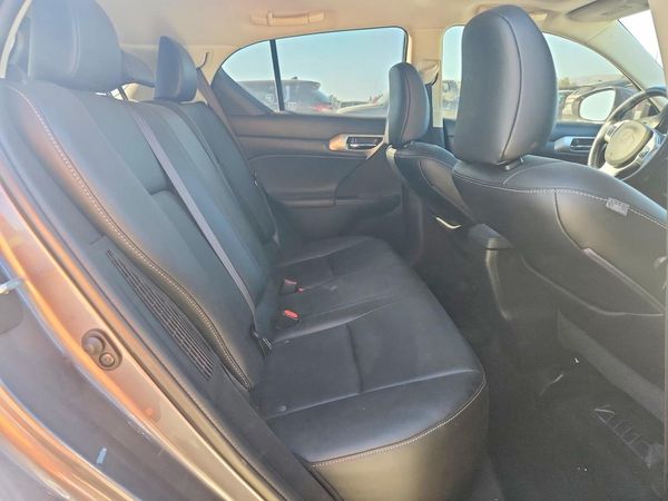 2017 LEXUS CT 200h