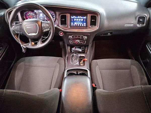 2018 DODGE CHARGER SXT RWD