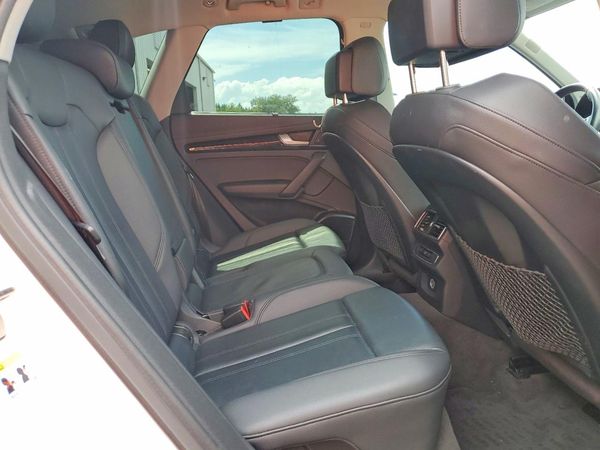 2018 AUDI Q5 quattro Premium Plus
