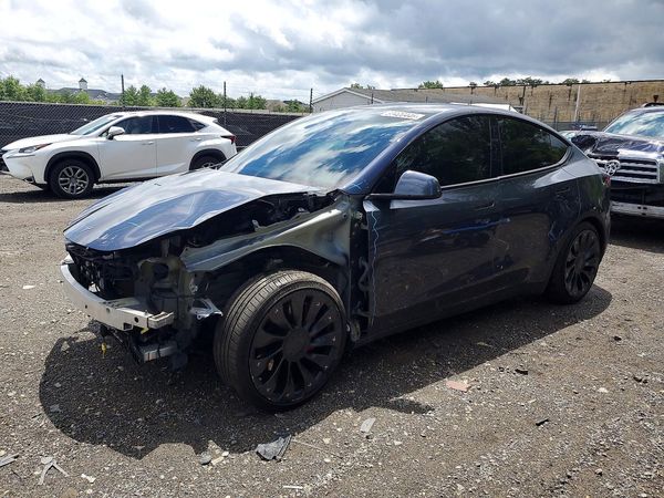 2022 TESLA MODEL Y