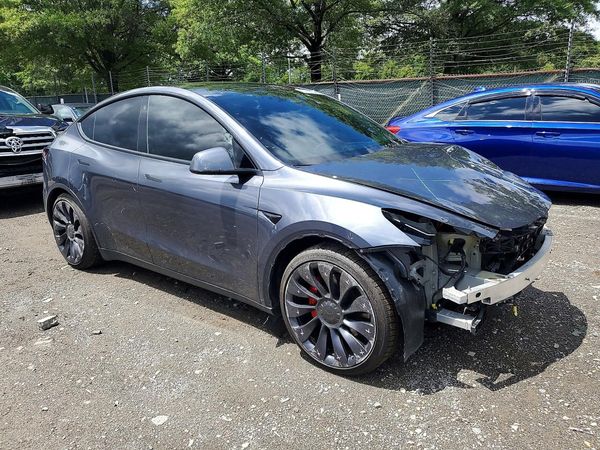 2022 TESLA MODEL Y