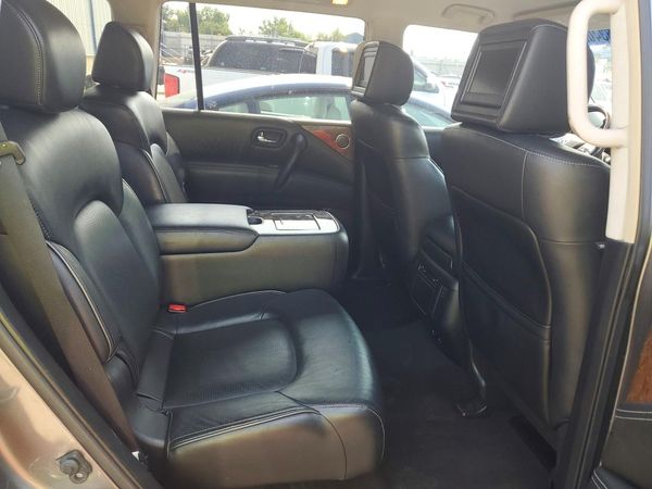 2016 INFINITI QX80