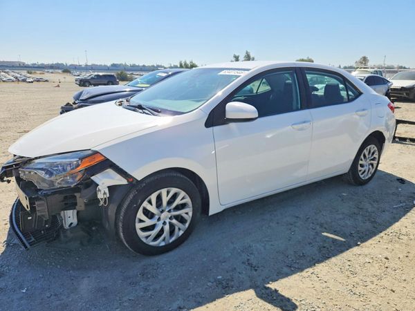 2017 TOYOTA COROLLA