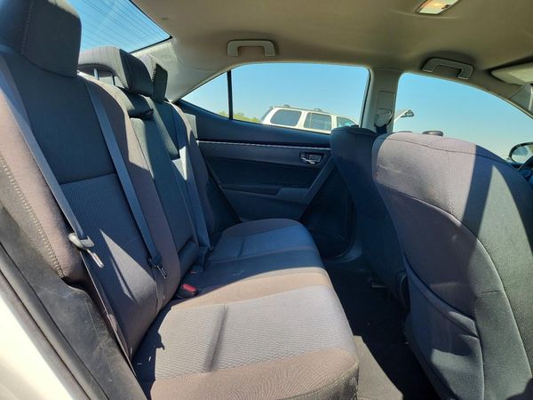 2017 TOYOTA COROLLA