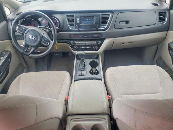 2017 KIA SEDONA LX