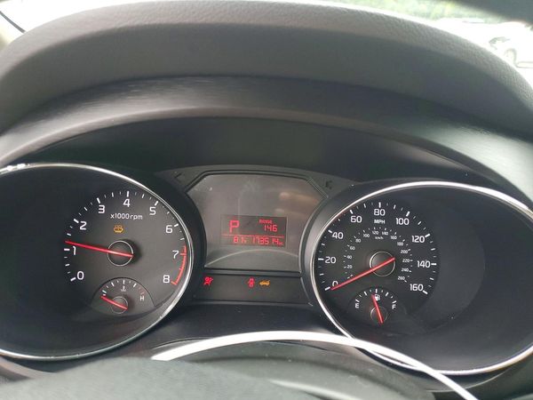 2017 KIA SEDONA LX