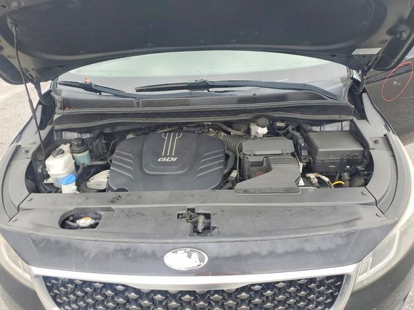 2017 KIA SEDONA LX