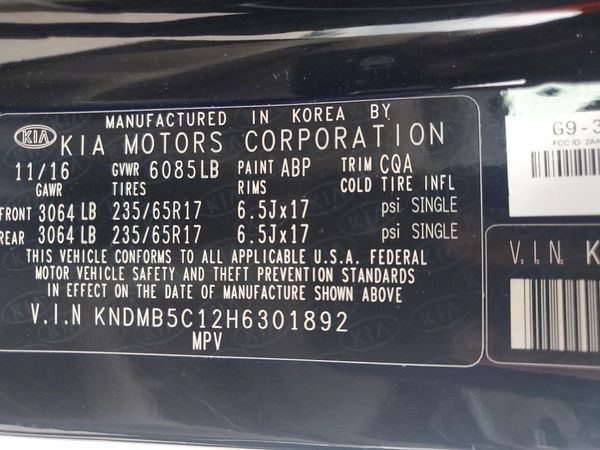 2017 KIA SEDONA LX