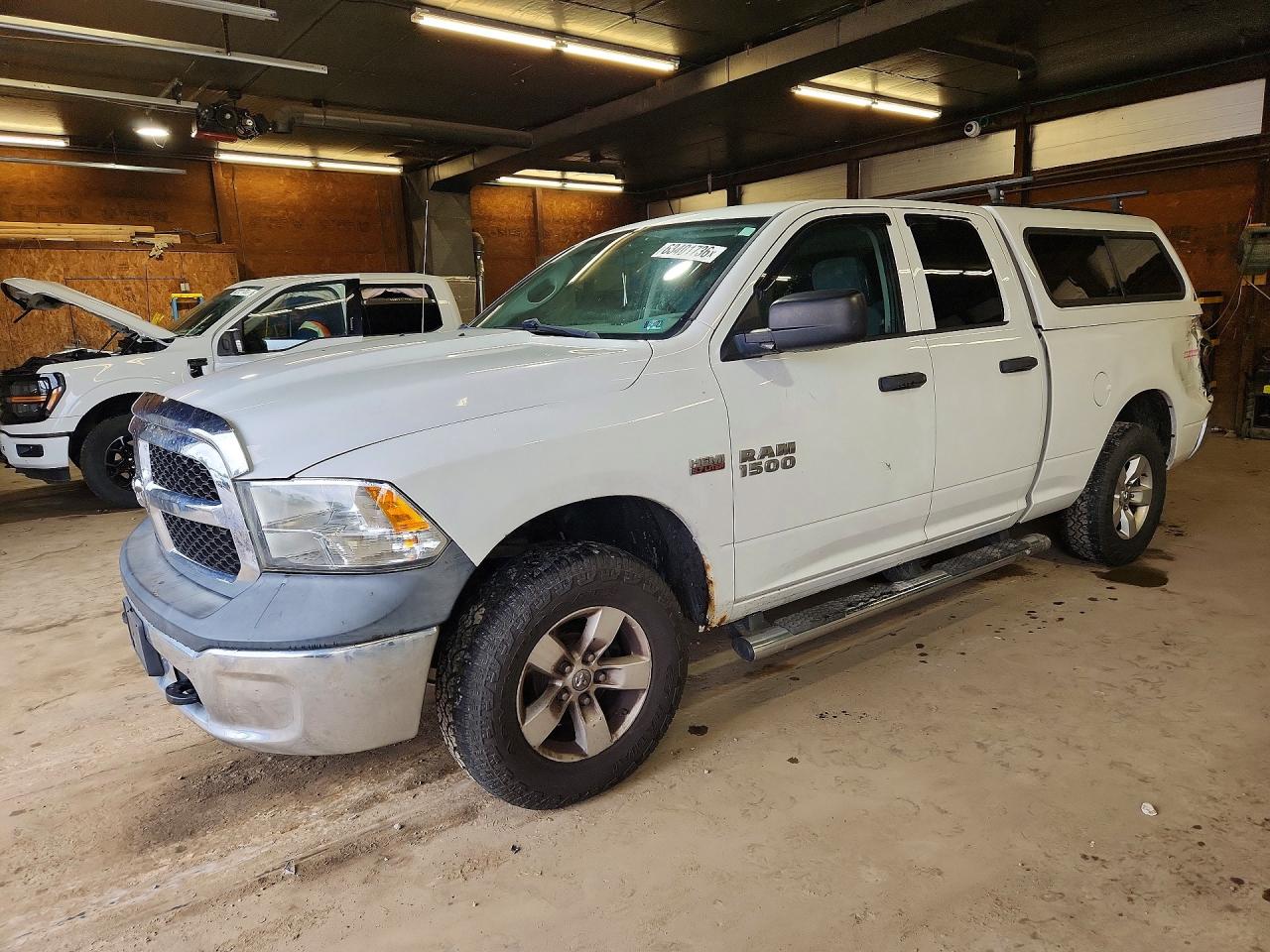 2014 RAM 1500 ST QUAD CAB 4X4