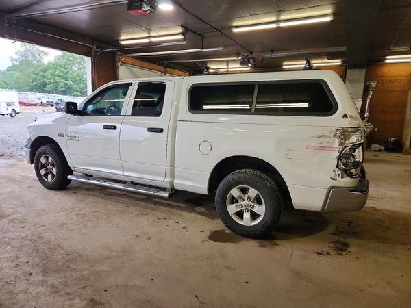 2014 RAM 1500 ST QUAD CAB 4X4
