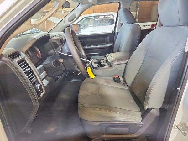 2014 RAM 1500 ST QUAD CAB 4X4