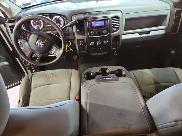 2014 RAM 1500 ST QUAD CAB 4X4
