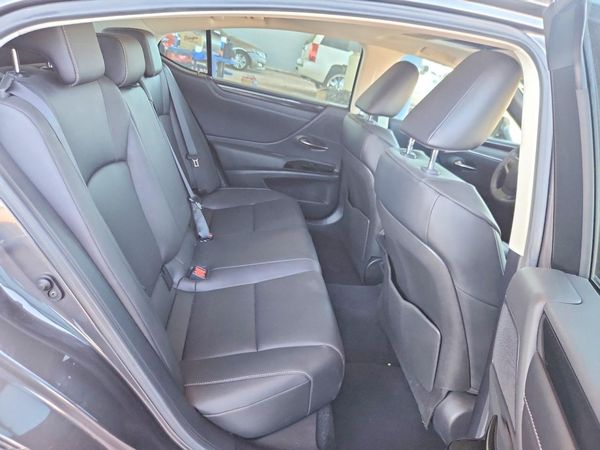 2025 LEXUS ES 350 350 Base
