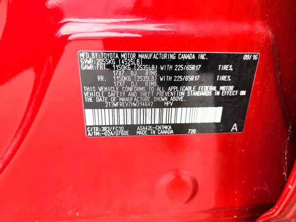 2017 TOYOTA RAV4 XLE