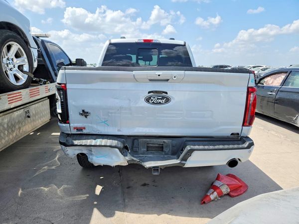 2025 FORD F150 XLT