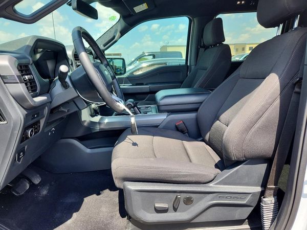 2025 FORD F150 XLT