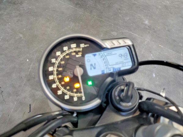 2025 TRIUMPH MOTORCYCLE SCRAMBLER