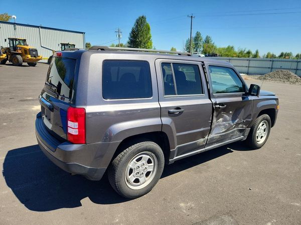 2016 JEEP PATRIOT SPORT FWD