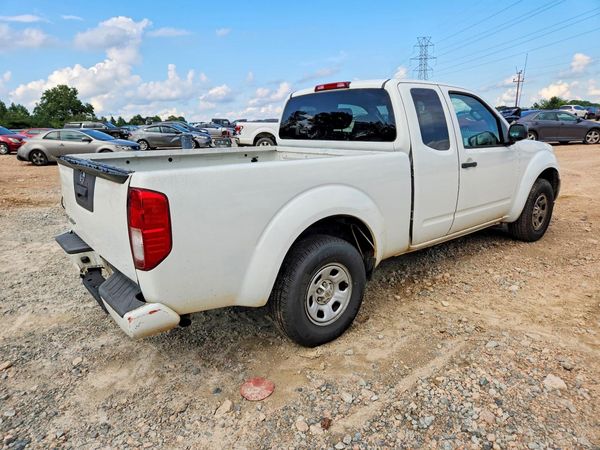 2018 NISSAN FRONTIER
