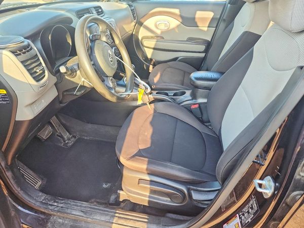 2019 KIA SOUL Base